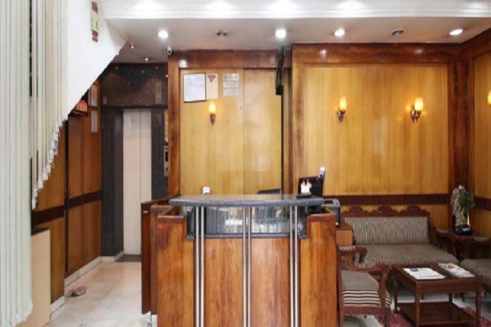 Hotel Jewel Palace New Delhi Exteriör bild